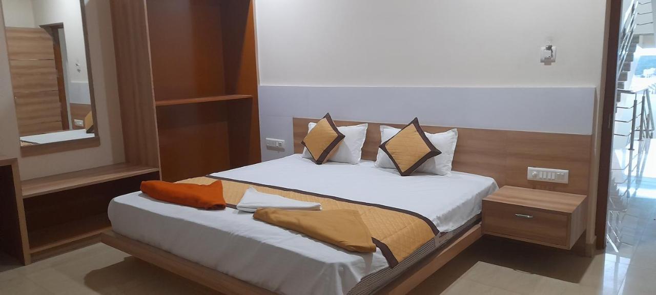 Hotel Sai Velan Residency Dindigul Exterior foto